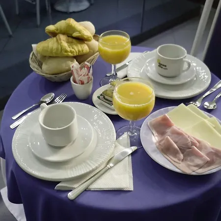 Hotel Portucalense 2*